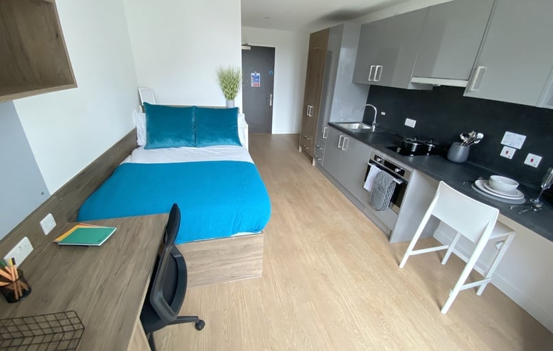 Studio Silver, The Oaks, Westwood Way, Westwood heath, Coventry - Image 1