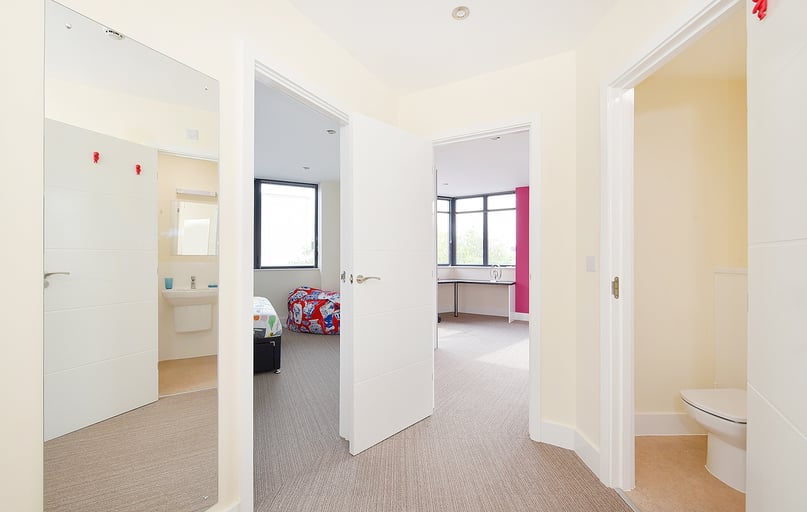 One Bed Apartment, Hydrogen, 1 Goldsmith Street, City Centre, Nottingham - Image 1