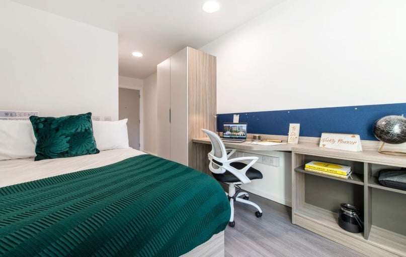 Ensuite Bronze Plus, Hollis Croft, City Centre, Sheffield - Image 1