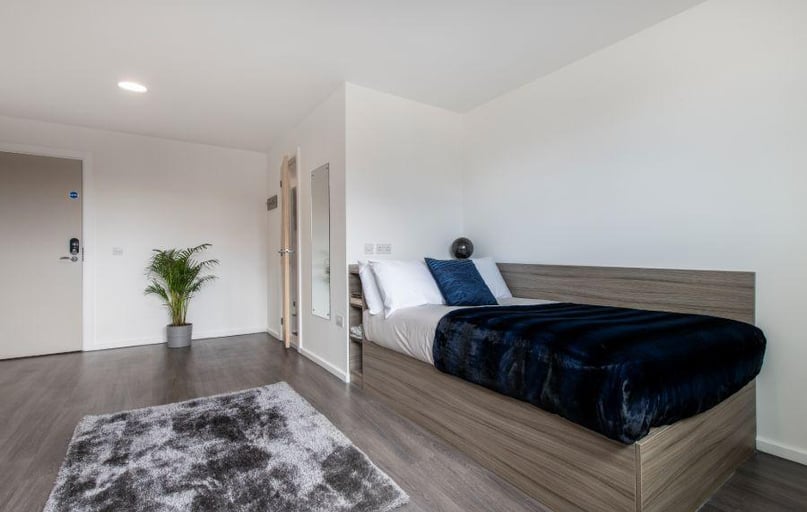 Ensuite Platinum, Hollis Croft, City Centre, Sheffield - Image 1