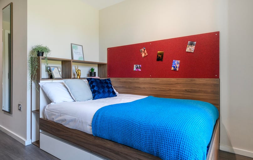 Bedroom Bronze (shared Bathroom 15), Frederick House, Fulford Road, Fulford, York - Image 1