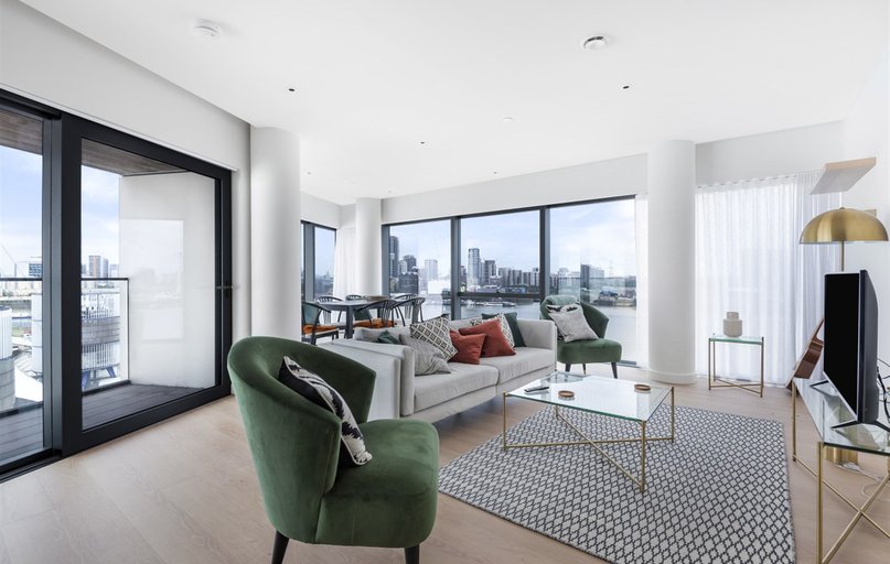 Flat 402, 18 Cutter Lane, Greenwich, London - Image 1