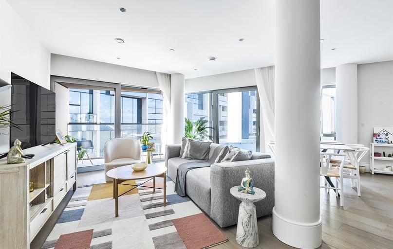 Flat 1203, 8 Cutter Lane, Greenwich, London - Image 1