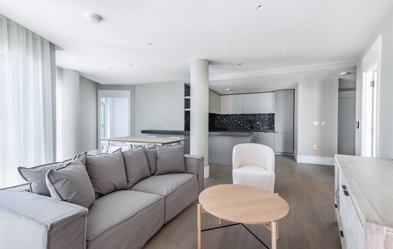 Flat 1304, 8 Cutter Lane, Greenwich, London - Image 1