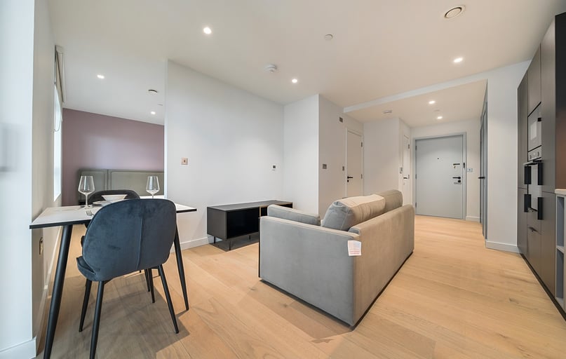 Flat 404, 57 Chandlers Avenue, Greenwich, London - Image 1