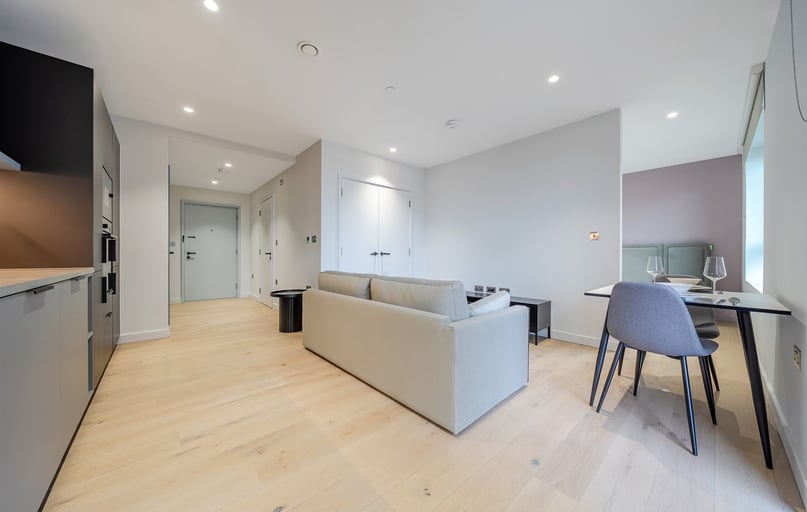 Flat 401, 57 Chandlers Avenue, Greenwich, London - Image 1