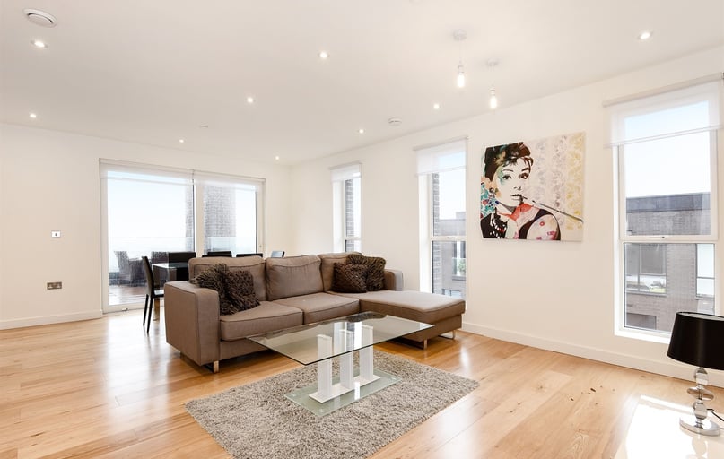 Flat 112, 27 East Parkside, Greenwich, London - Image 1