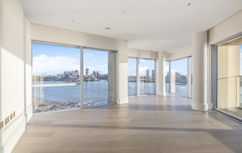 Flat 1008, 8 Cutter Lane, Greenwich, London - Image 1