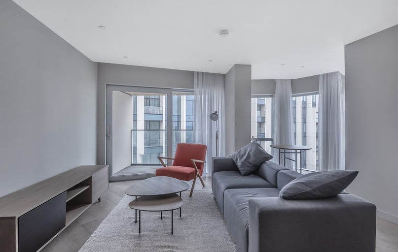 Flat 1604, 4 Cutter Lane, Greenwich, London - Image 1