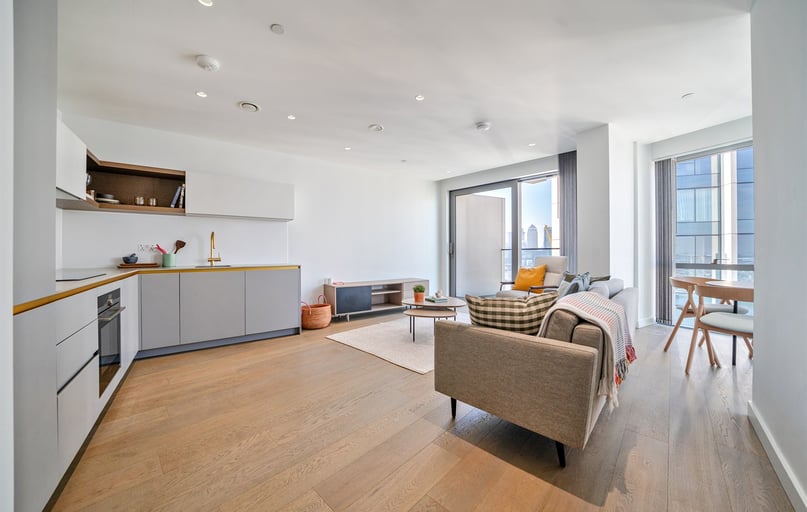 Flat 1904, 4 Cutter Lane, Greenwich, London - Image 1