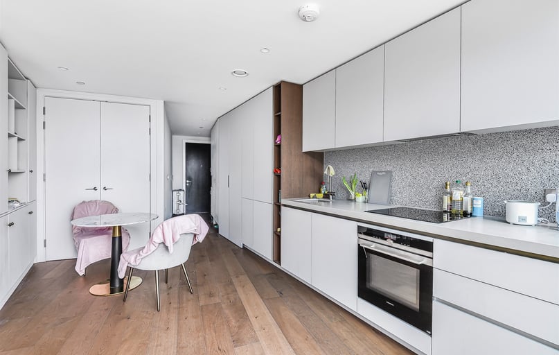 Flat 309, 2 Cutter Lane, Greenwich, London - Image 1