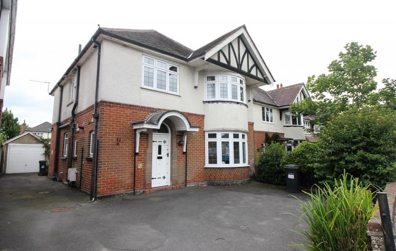 96 Namu Road, Ensbury Park, Bournemouth - Image 1