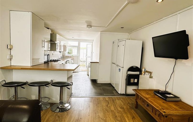 Ensbury Park, Bournemouth - Image 1