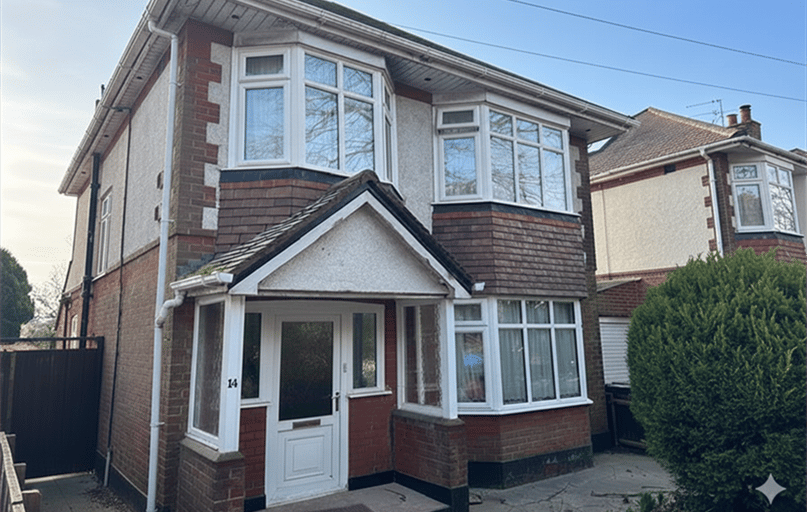 14 Redhill Avenue, Ensbury Park, Bournemouth - Image 1