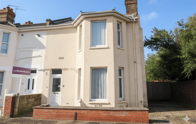 Charminster, Springbourne, Bournemouth - Image 1