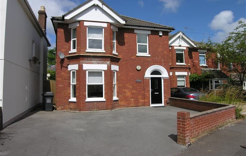 Charminster, Springbourne, Bournemouth - Image 1