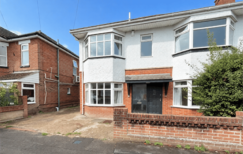 29 Beswick Avenue, Ensbury Park, Bournemouth - Image 1