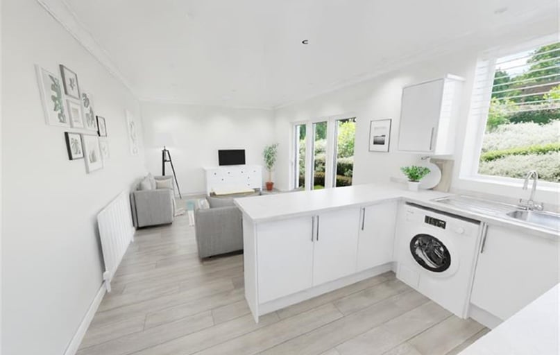 31 Astbury Avenue, Talbot village, Poole - Image 1