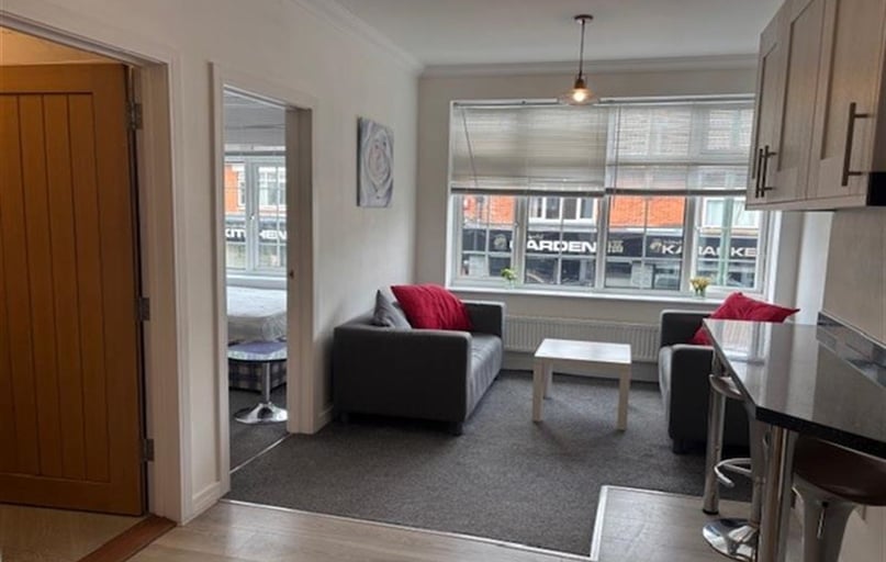 254 Charminster Road, Charminster, Bournemouth - Image 1