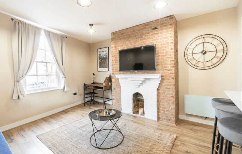 Flat 2, 29-30 Palace Street, Christchurch, Canterbury - Image 1