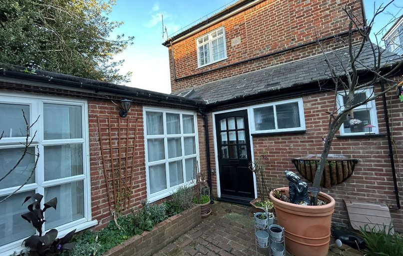 2a Turnagain Lane, City Centre, Canterbury - Image 1