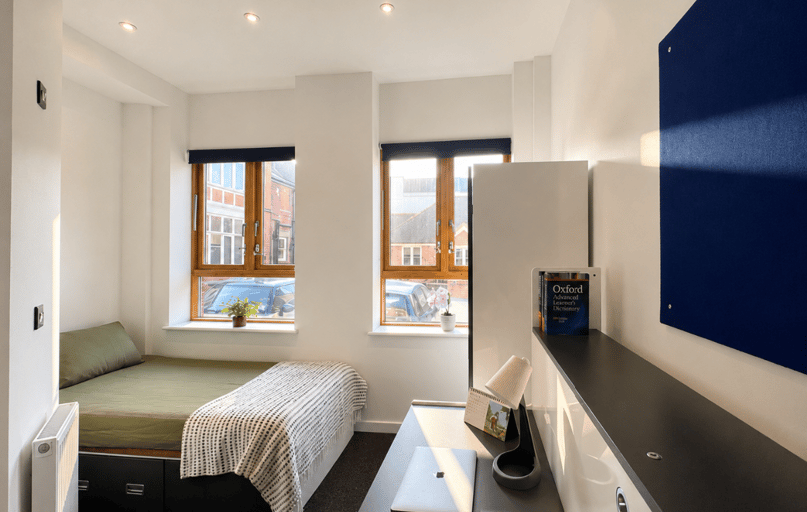 21 New Dover Road, City Centre, Canterbury - Image 1