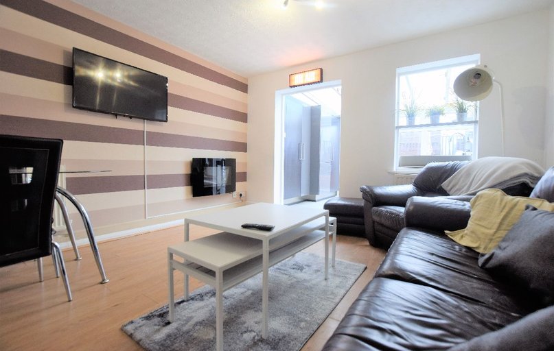 Henry Court, Wincheap, Canterbury - Image 1