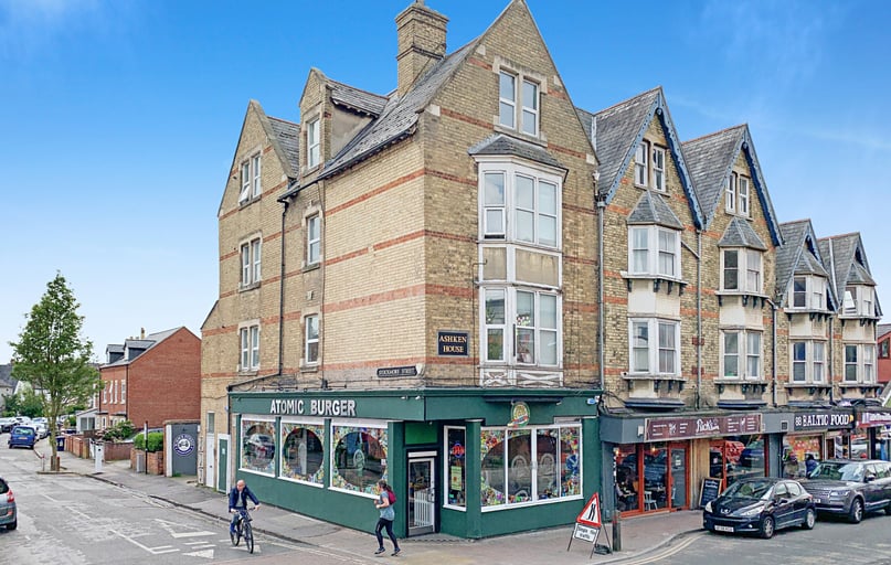 Cowley Road, City Centre, Oxford - Image 1