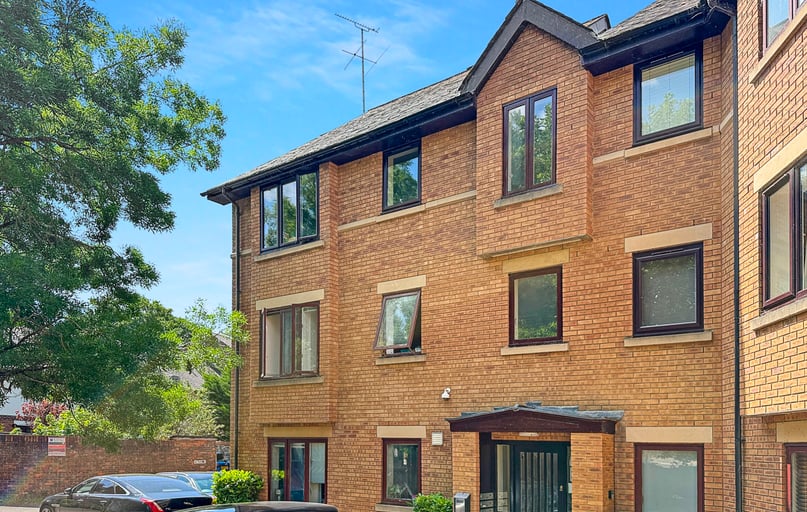Swan Court, City Centre, Oxford - Image 1