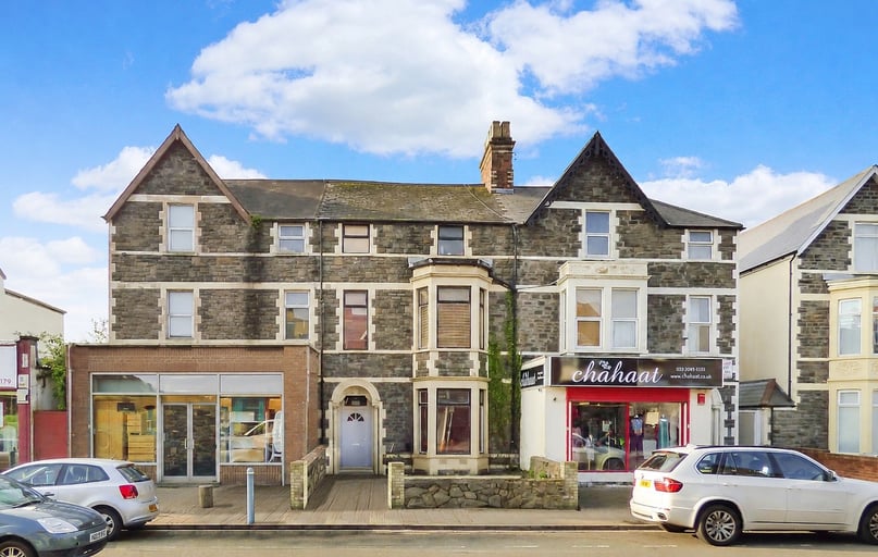 City Road, Plasnewydd, Cardiff - Image 1