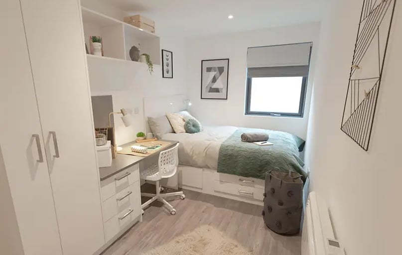 7 Bed Cluster En-Suite Premium, The City Arcade, 108 Fore Street, City Centre, Exeter - Image 1
