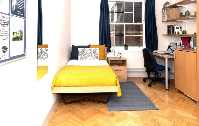 Single Ensuite A, Goodenough College, Mecklenburgh Square, Russell Square, London - Image 1