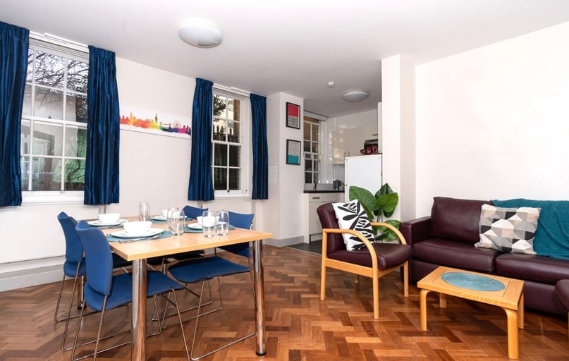 Two bedroom flat A (for families), Goodenough College, Mecklenburgh Square, Russell Square, London - Image 1
