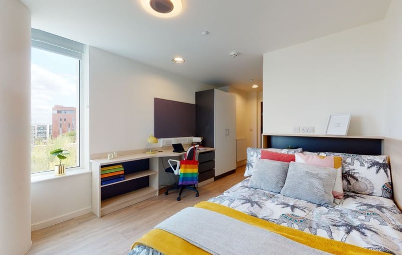 DDA Large Single Plus, Eleanor Rosa House, Stratford High Street, Stratford, London - Image 1