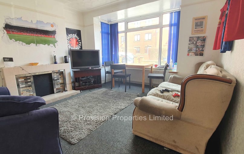 Hessle Avenue, Hyde Park, Leeds - Image 1