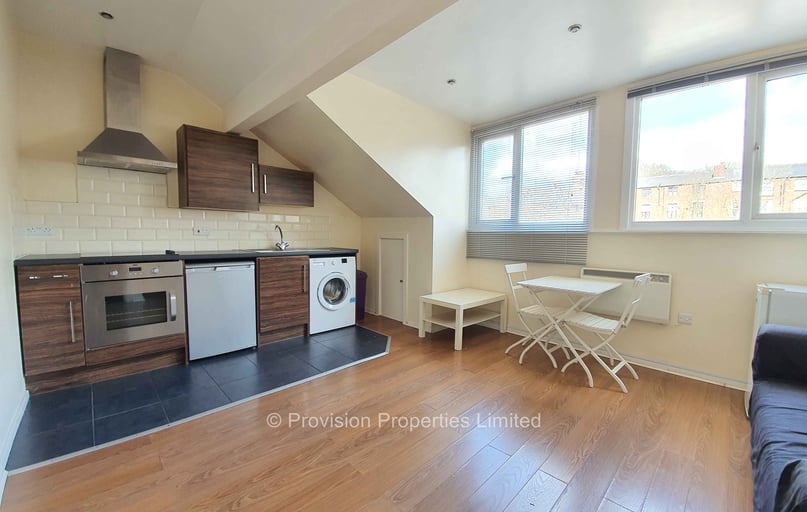 Moorland Avenue, Hyde Park, Leeds - Image 1