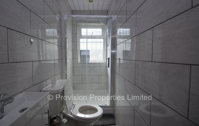 Regent Terrace, Hyde Park, Leeds - Image 1