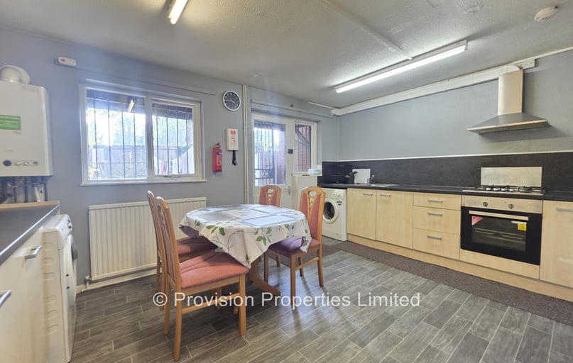 Well Close Rise, Woodhouse, Leeds - Image 1