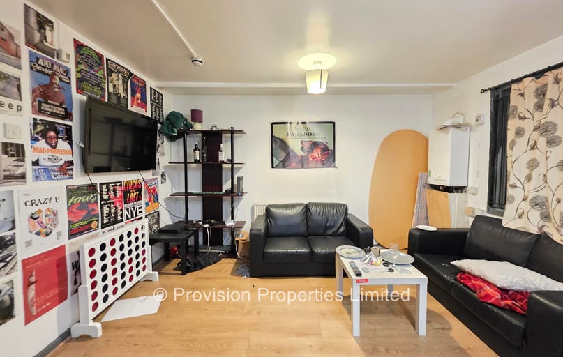 Regent Terrace, Hyde Park, Leeds - Image 1