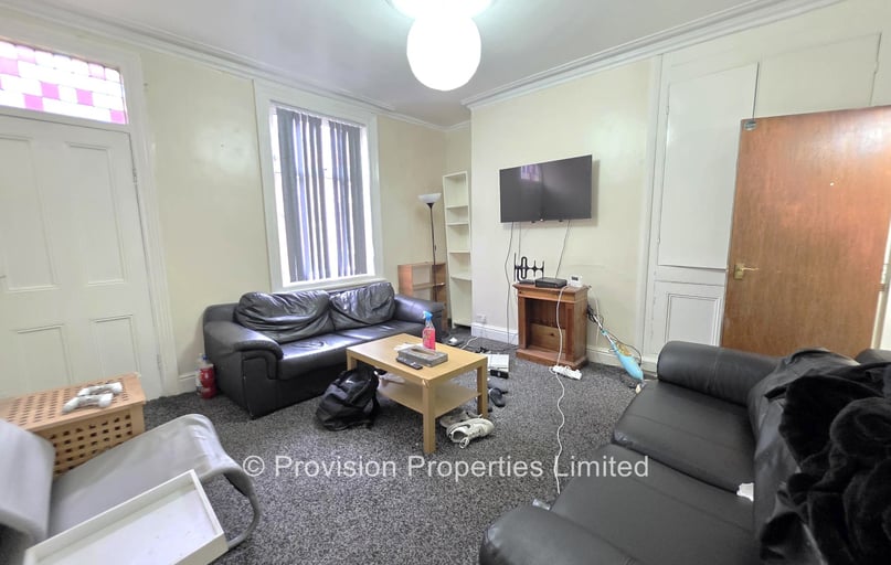 Hessle Place, Hyde Park, Leeds - Image 1