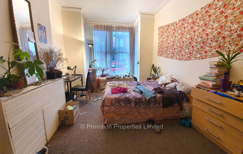 Brudenell Mount, Hyde Park, Leeds - Image 1