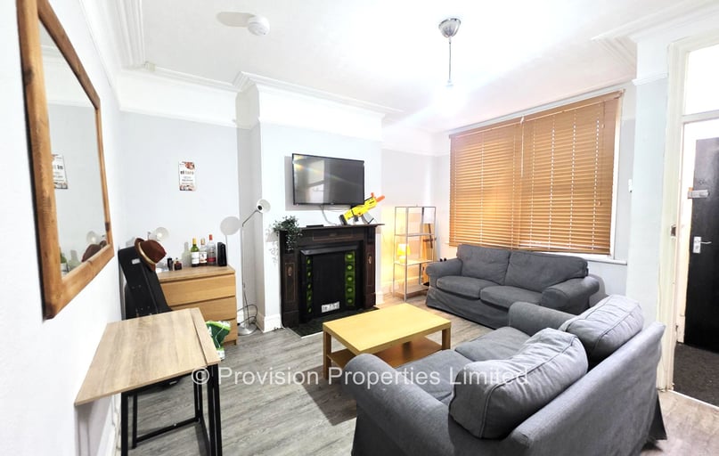 Mayville Place, Burley, Leeds - Image 1