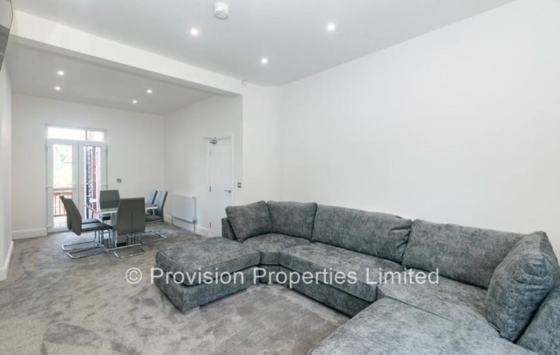 Regent Park Terrace, Rampart Road, Leeds - Image 1