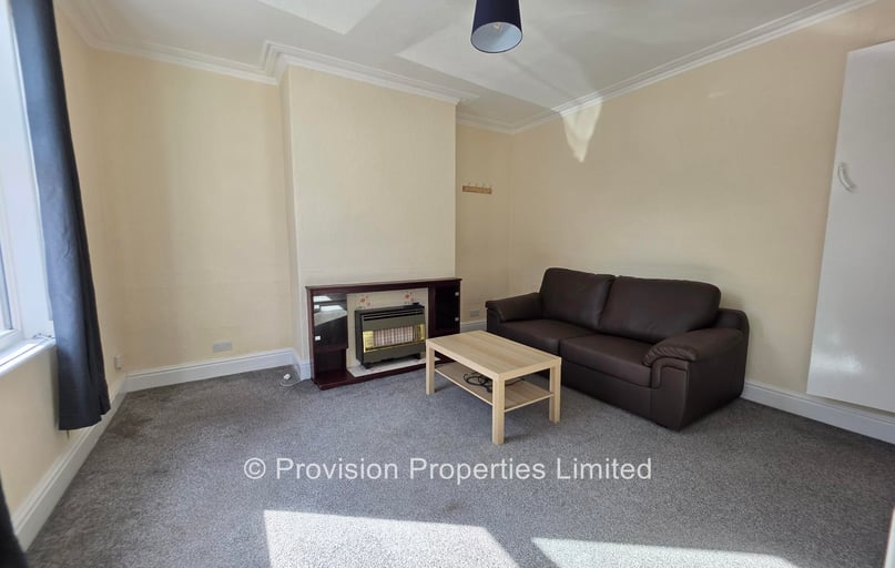 Harold View, Hyde Park, Leeds - Image 1