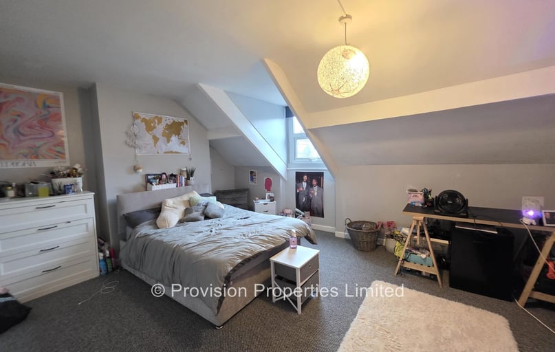 Cliff Mount, Rampart Road, Leeds - Image 1