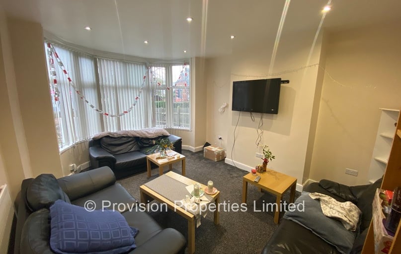 St Michaels Villas, Headingley, Leeds - Image 1