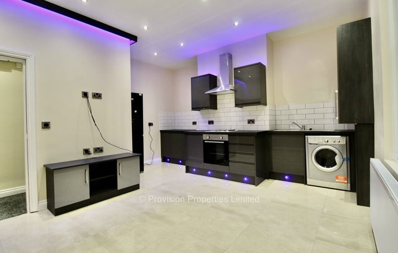 Ashwood Terrace, Hyde Park, Leeds - Image 1