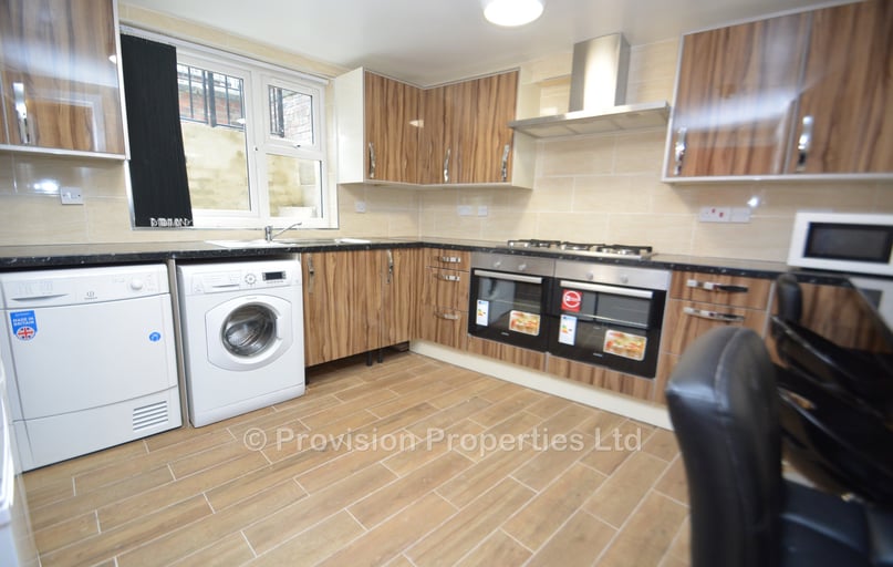 Branksome Terrace, Hyde Park, Leeds - Image 1