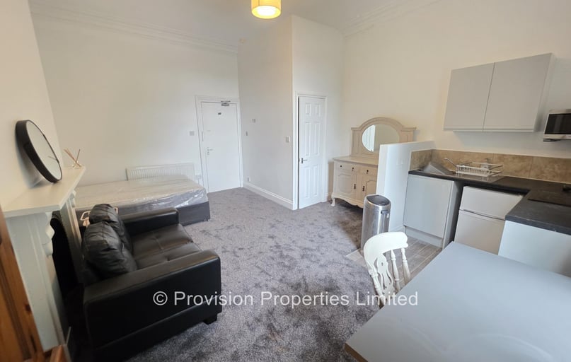 Moorland Road, Hyde Park, Leeds - Image 1