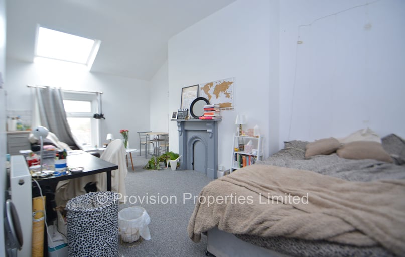 Moorland Road, Hyde Park, Leeds - Image 1